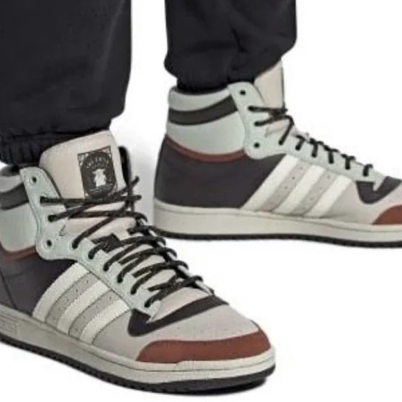 adidasSTAR WARS The MANDALORIAN THE CHILD Black and Brown High-Top TEN